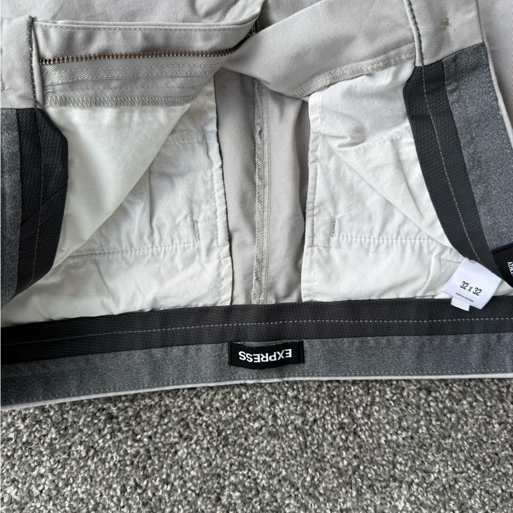 Express Men's Soft Gray Chinos - Picture 3 of 8